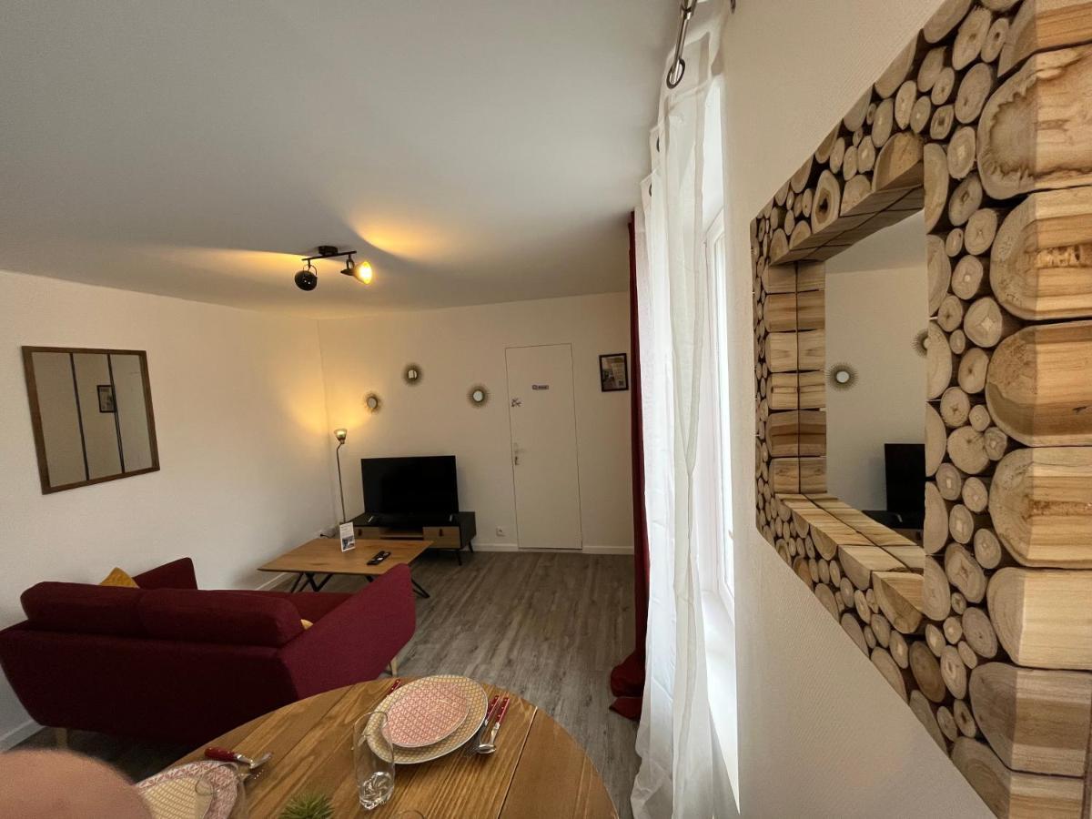Appartement Le Voltaire à Melun Extérieur photo
