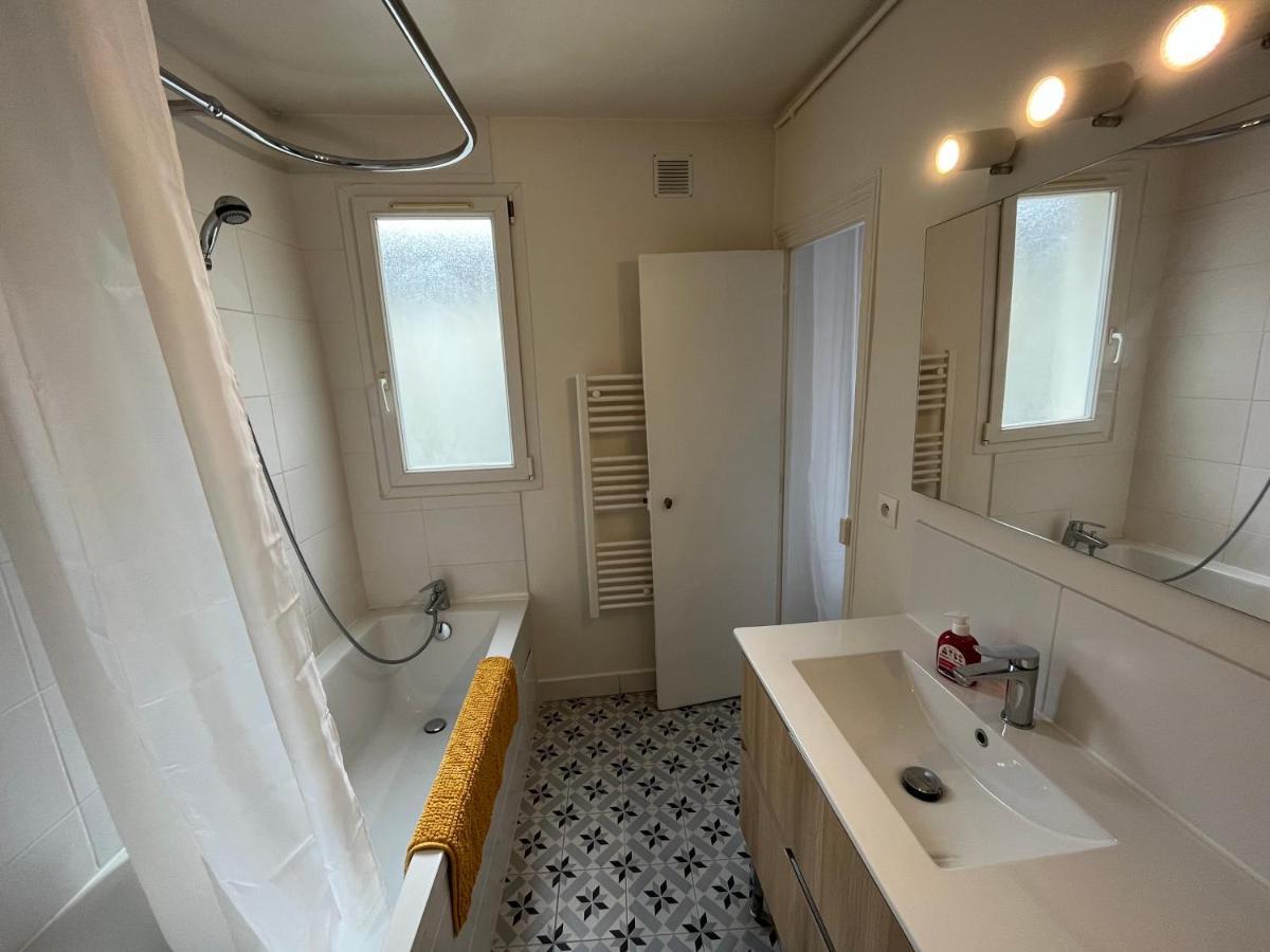 Appartement Le Voltaire à Melun Extérieur photo